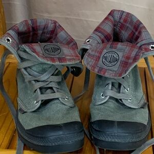 Palladium fold over canvas combat style boots with plaid lining 8.5 drab olive